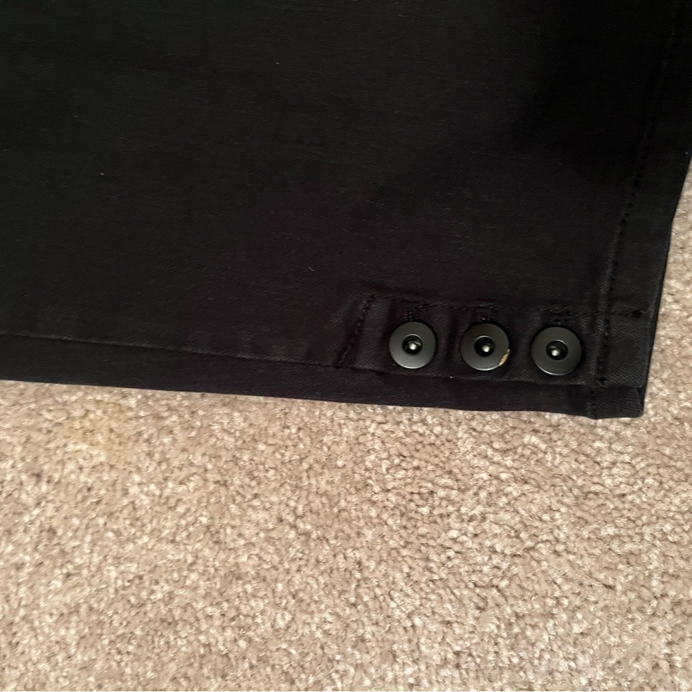Black Button-Detail Pants - Picture 3 of 6